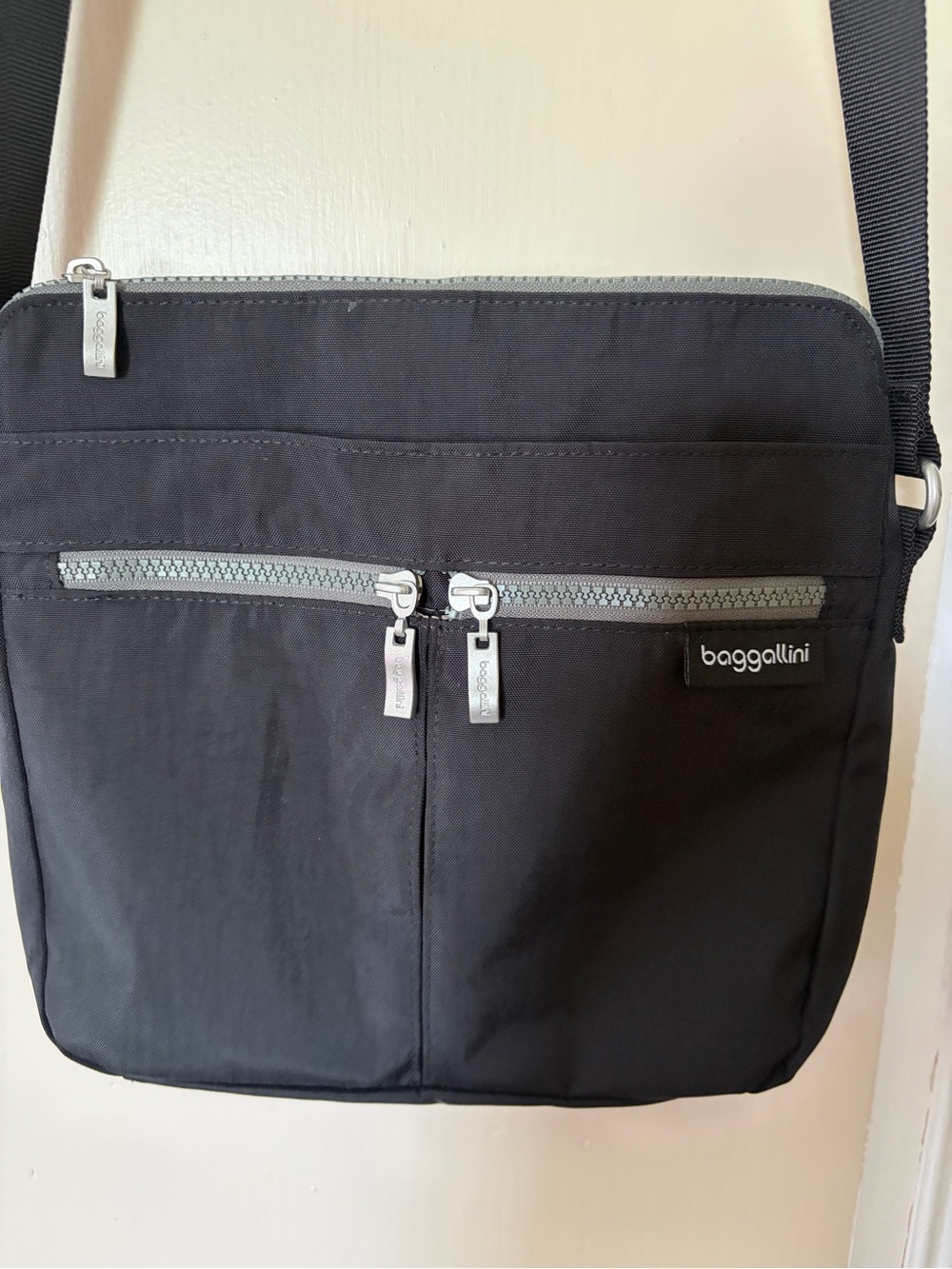 Baggallini Black Messenger Crossbody Bag with Silver Zippers